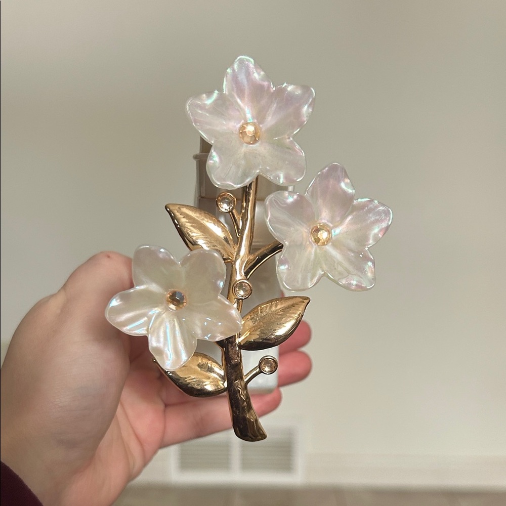 Bath & Body Works Wallflowers Plug-In White